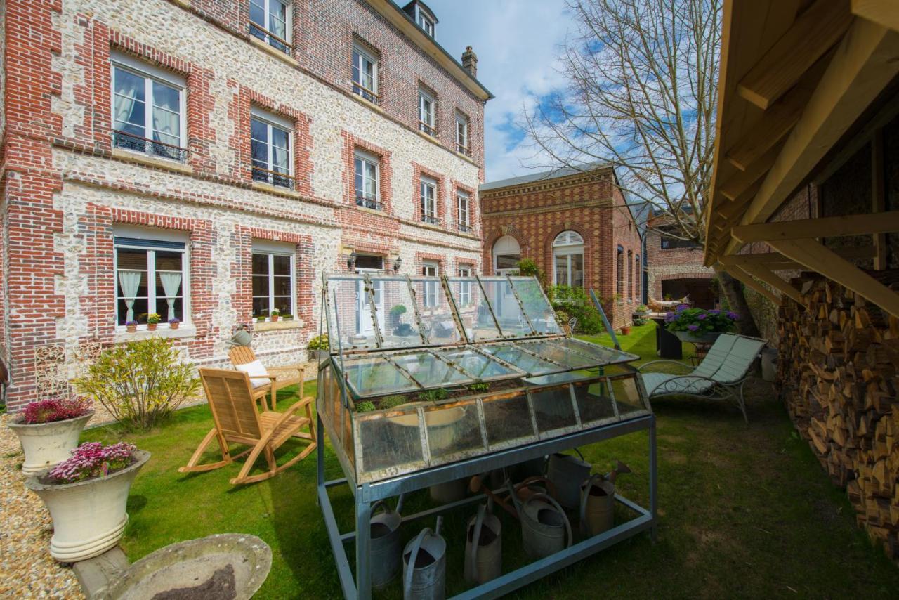 A L'Ecole Buissonniere Bed and Breakfast Honfleur Eksteriør billede